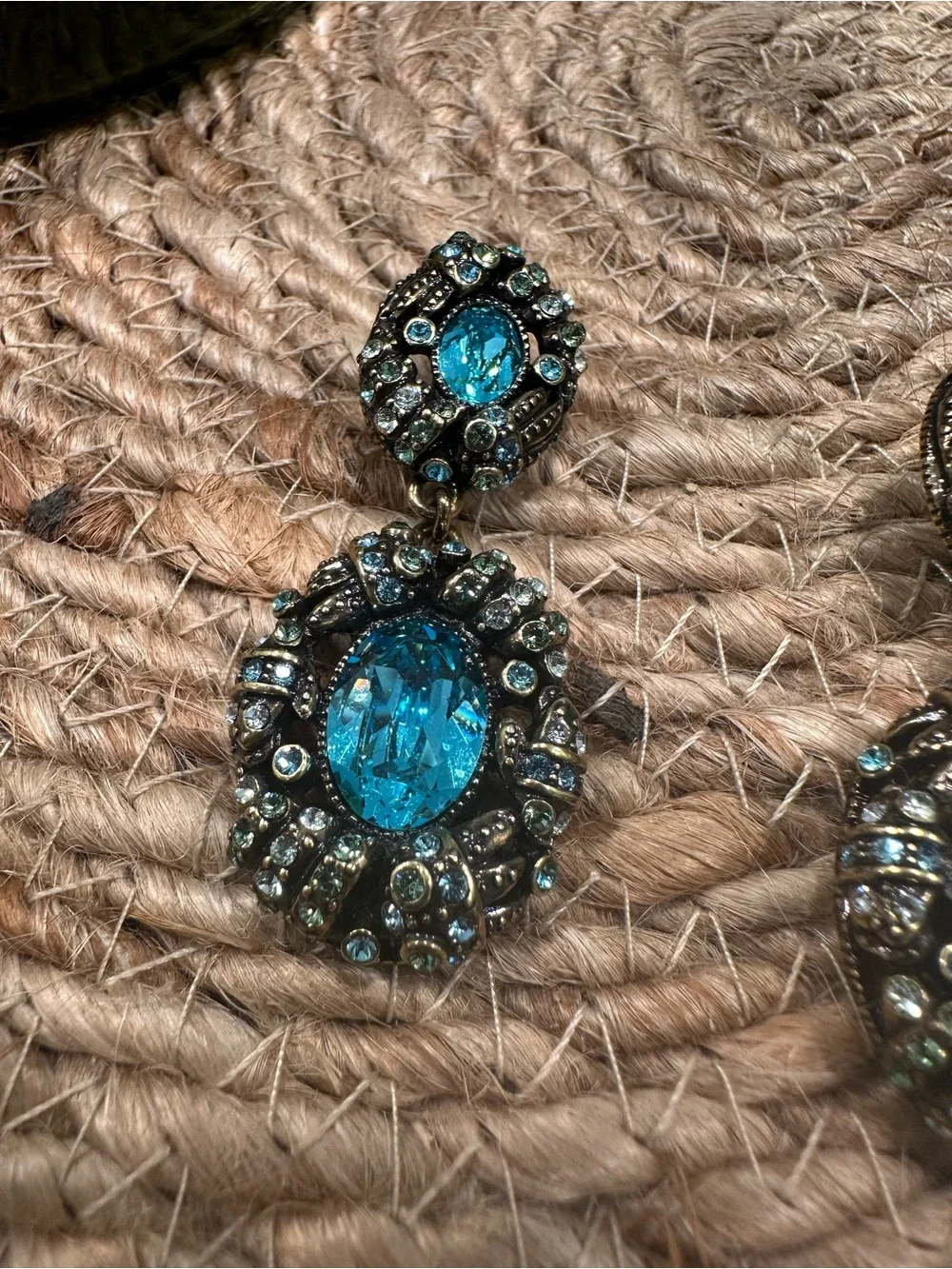 Heidi Daus Art Deco Turquoise Crystal Drop Earrings - Picture 3 of 4